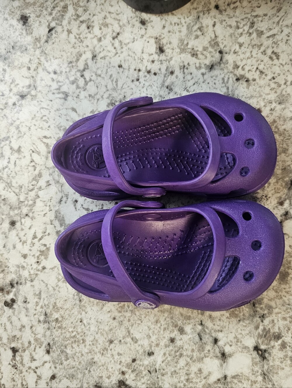 Crocs - Picture 2 of 6